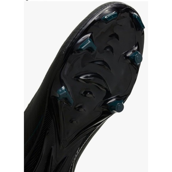 Athletic_Shoes